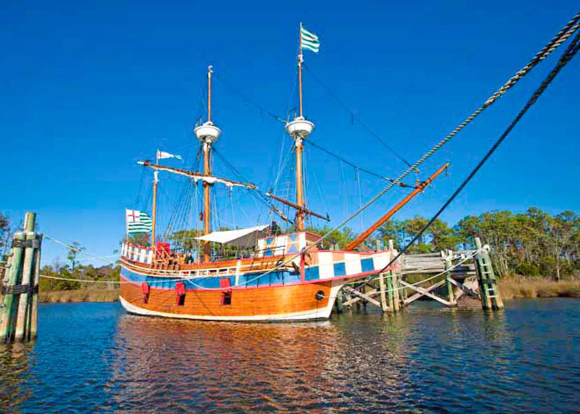Elizabeth II ship at Roanoke